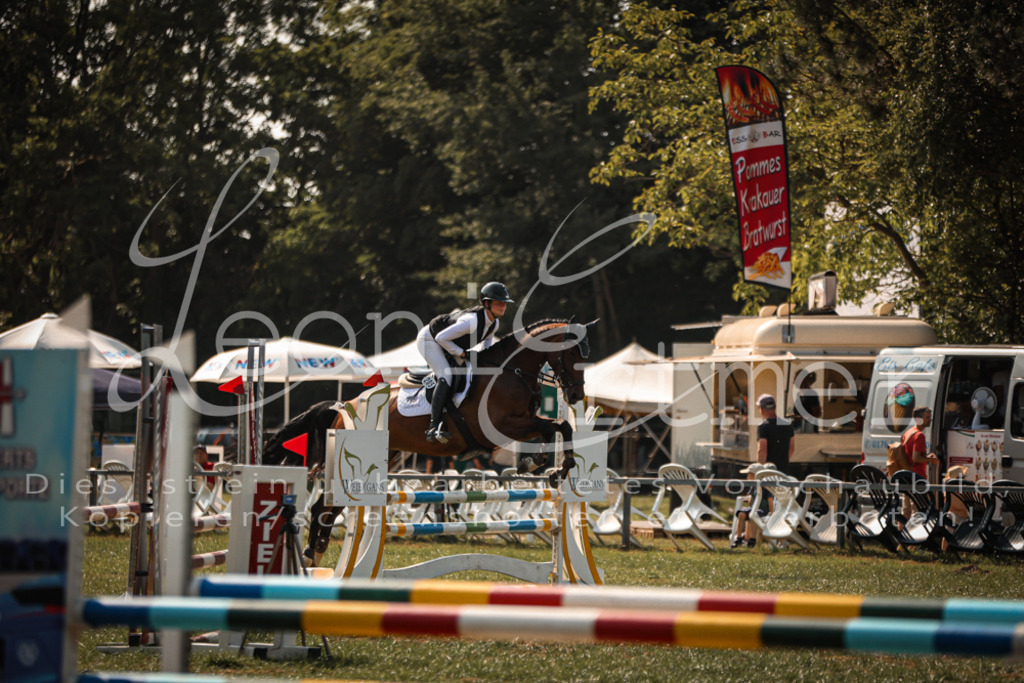 13.FrPfA00050 | Leoni Ertmer Photography - Realisiert mit Pictrs.com