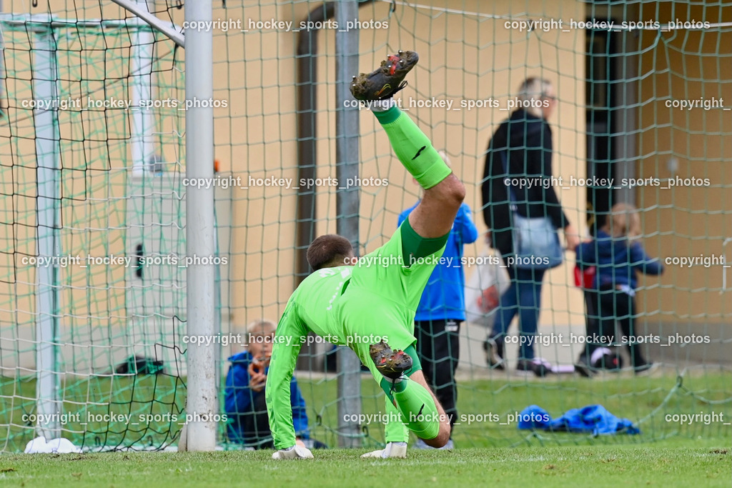 SVG Bleiburg vs. SAK 23.9.2023 | #1 Kristian Kondic SAK, Flugeinlage, SVG Bleiburg vs. SAK 23.9.2023, SVG Bleiburg vs. SAK am 23.09.2023 in Bleiburg (Karl Kornberger Stadion), Austria, (Photo by Bernd Stefan)
