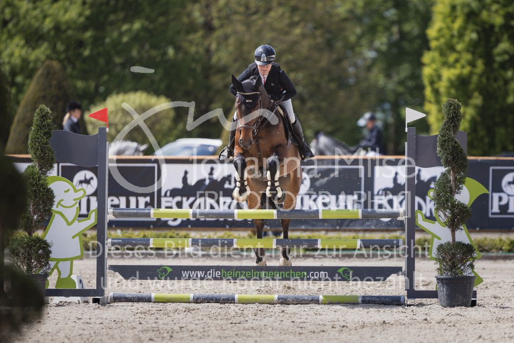 230518_MayDays_SprPf-A2-265 | Deine schönsten Turniermomente als professionelle Fotos! Entdecke hochwertige Pferdesport-Fotografie im Online-Shop. Jetzt Fotos finden & bestellen!