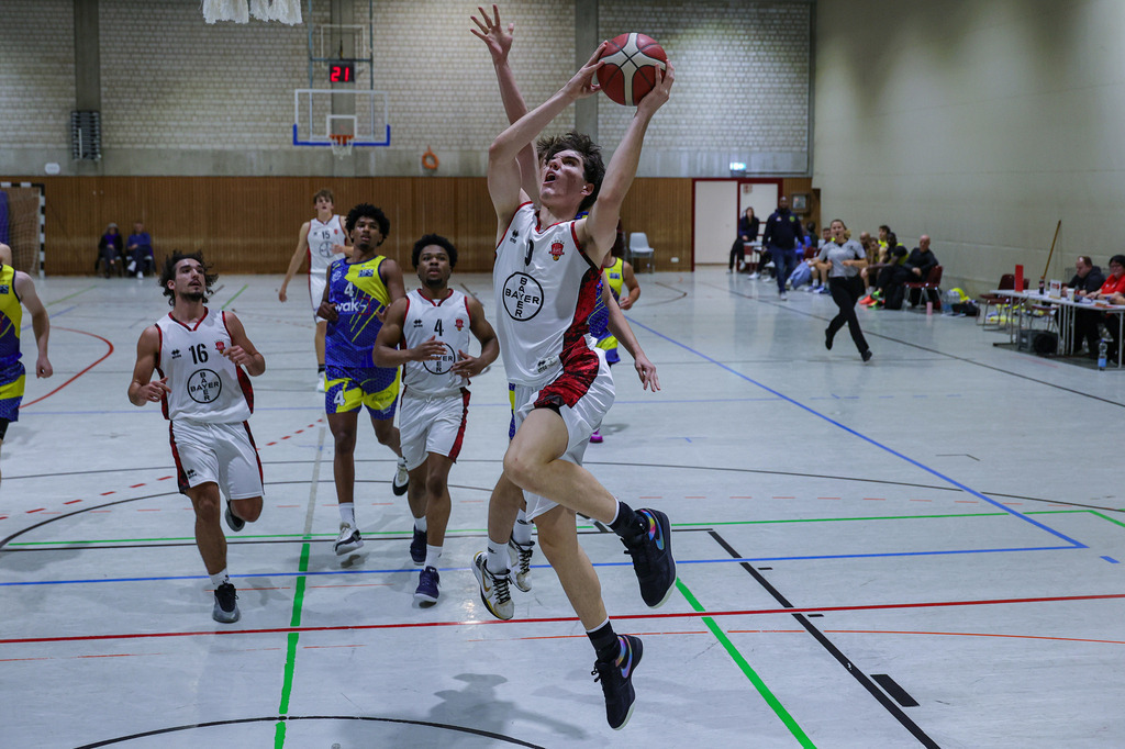 Regio BAYER GIANTS vs SV Haspe 70-33 | Fotos von Basketballspielen aus dem Raum NRW fotografiert von Gero Mueller-Laschet und Daniel Schaefer - Realisiert mit Pictrs.com