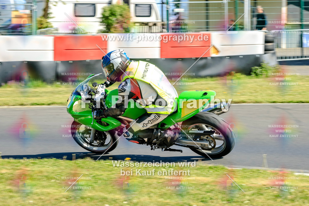 _OTO1582 | Hier findet Ihr Bilder von Touristenfahrten auf der Nürburgring Nordschleife oder von anderen Veranstaltungen die ich besucht habe. Viel Spass beim Durch Schauen 