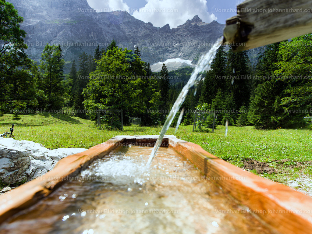 Ladestation Bio Bike | Fotograf Johann Erhard 360° Bilder, Rundbilder Panorama Kugelpanorama Werbeaufnahmen Portrait VR 3D Eventfotografie Hochzeitsfotografie, etc. Vollzeit Berufsfotograf für alle professionellen Bereiche, für Buchungen verfügbar 24/7/365 Tirol Südtirol Bayern - Realisiert mit Pictrs.com