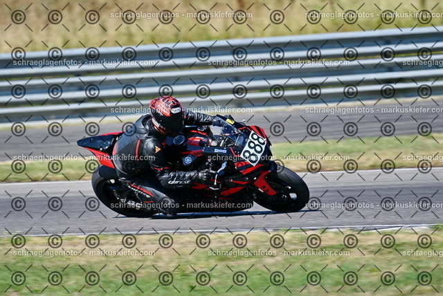 26bt04-0629 | markuskiefer.com - Realisiert mit Pictrs.com
