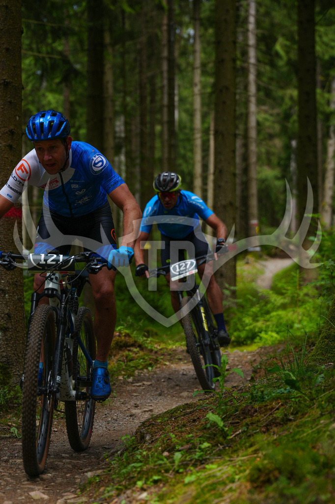 FC603545 | Fotogalerie der Treibjagd im Dunkelwald - Dein MTB Etappenrennen im Erzgebirge - Realisiert mit Pictrs.com