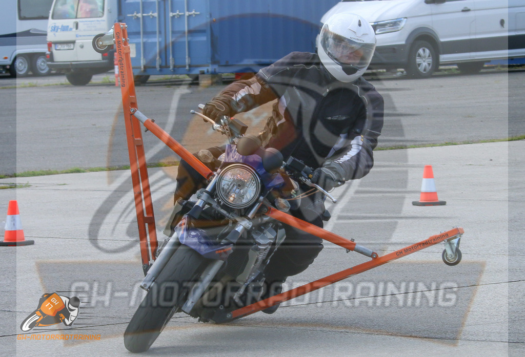IMG_2145 | gh-motorradtraining-foto.de - Realisiert mit Pictrs.com