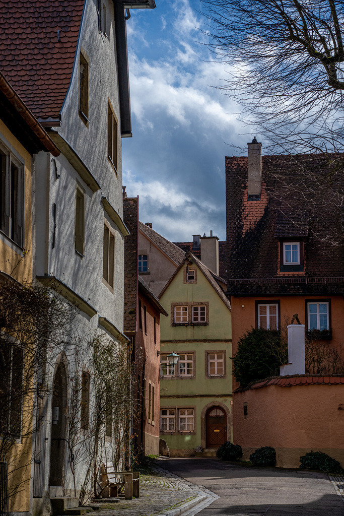 DSC09224 | Rothenburg ob der Tauber. Nur hier gibt es Exklusive und passend zur Jahreszeit Ihr Wandbild, T-Shirt, Tasse und alles was das Rothenburg Herz begehrt. - Realisiert mit Pictrs.com