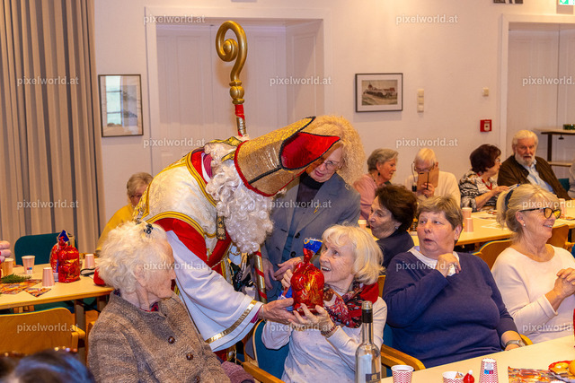 Der Nikolaus beim Seniorenbund | Bildershop von pixelworld.at - Realisiert mit Pictrs.com