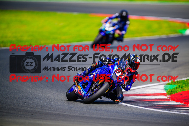 MaZZes_FotoMatrix_240531_6007705_9884 | R7