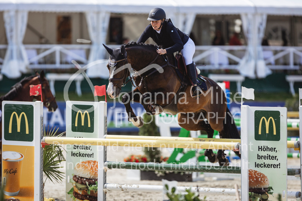 240714_BHO_M2-Spr-1-244 | Deine schönsten Turniermomente als professionelle Fotos! Entdecke hochwertige Pferdesport-Fotografie im Online-Shop. Jetzt Fotos finden & bestellen!