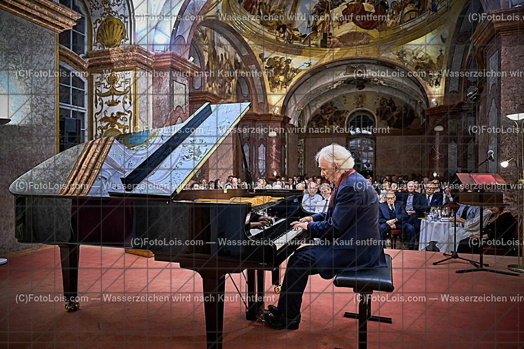 ALP1677_XXXIX-Chopin-Festival_Nocturno_Olejniczak Janusz | (C)FotoLois.com, Alois Spandl, XXXIX. internationales CHOPIN-Festival in der Kartause Gaming, NOCTURNO - nächtliches Konzert bei Kerzenlicht, Sa 5. August 2023.