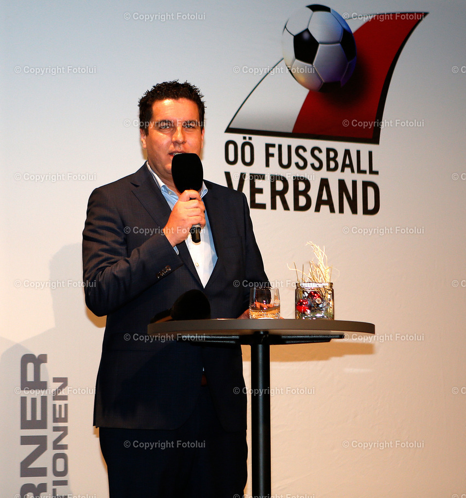 A_LUI_191223_52 | bilder, linz, photo, foto, fussball, sport, fotolui, bundesliga