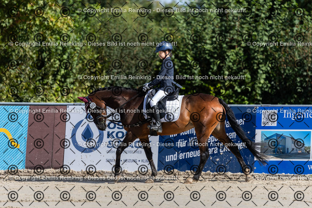 CL5A1783 | Emilia Reinking Fotografie - Realisiert mit Pictrs.com