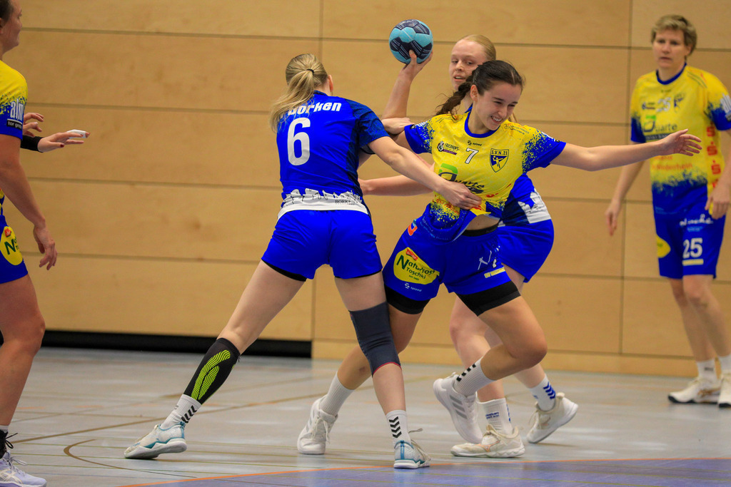 TvBorkenIII_SVN_161125_211 | Bildergalerie von Sport-Ereignissen aber auch von weiteren spannenden Dingen - nicht nur vom Niederrhein. In Anlehnung an den bekannten Spruch von Hanns Dieter Hüsch heißt das Motto: "Niederrhein ist überall".  - Realisiert mit Pictrs.com