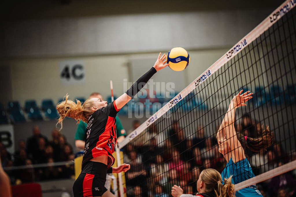 Volleyball | Frauen | Saison 2025/2026 | Volleyball Bundesliga | ETV Hamburger Volksbank Volleys vs. VC Wiesbaden | 14.03.2026 | Alexa Sophie Thaden (#15, ETV Hamburger Volksbank Volleys) beim Angriff