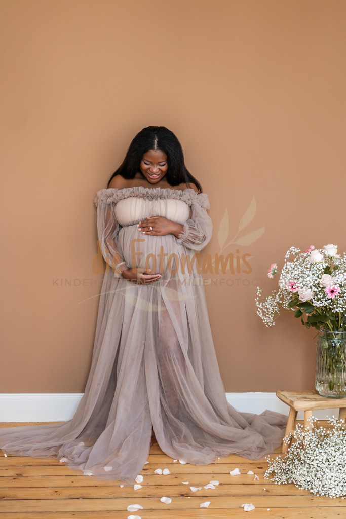 Zaida _ Tobias Babybauch-1 | Die Fotomamis – Eure Fotografen für Babybauch-, Neugeborenen-, Familien-, Kindergarten- und Hochzeitsfotografie. Mit Feingefühl, Leidenschaft & Liebe zum Detail.