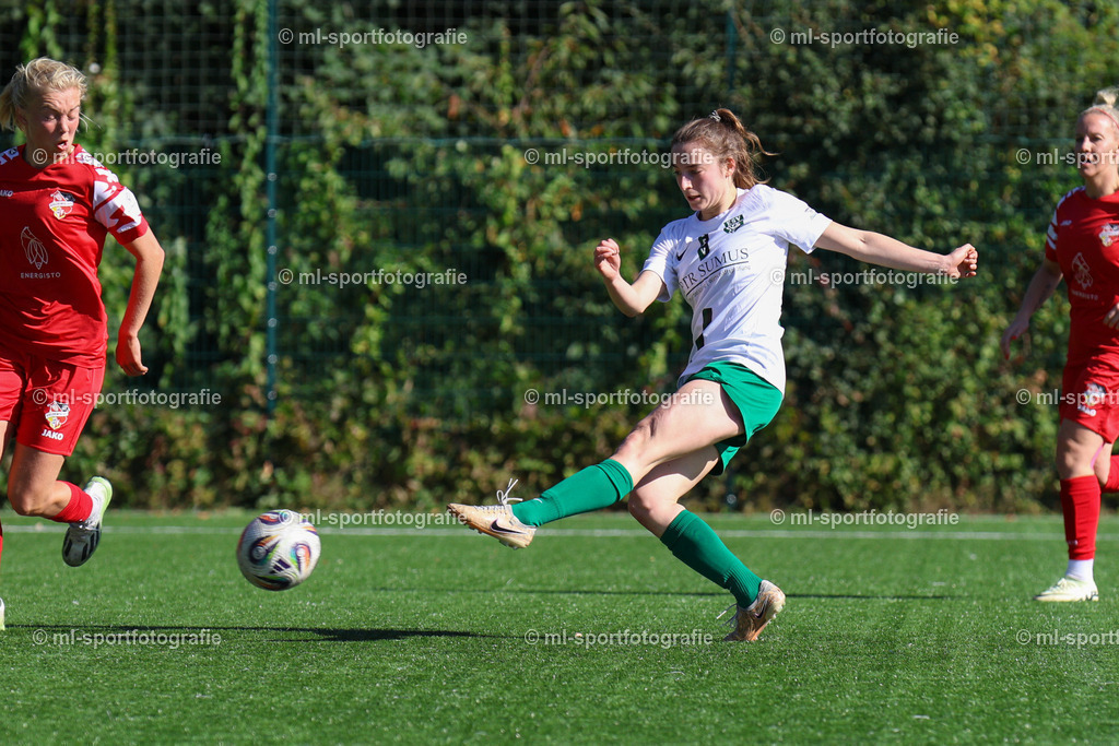 Fußball I Frauen I Saison 2025/2026 I Oberliga Schleswig-Holstein I 4. Spieltag I Eichholzer SV - Kieler MTV | Anna Josepha Nunold (19, Eichholzer SV) trifft zum 1:0  - Realisiert mit Pictrs.com