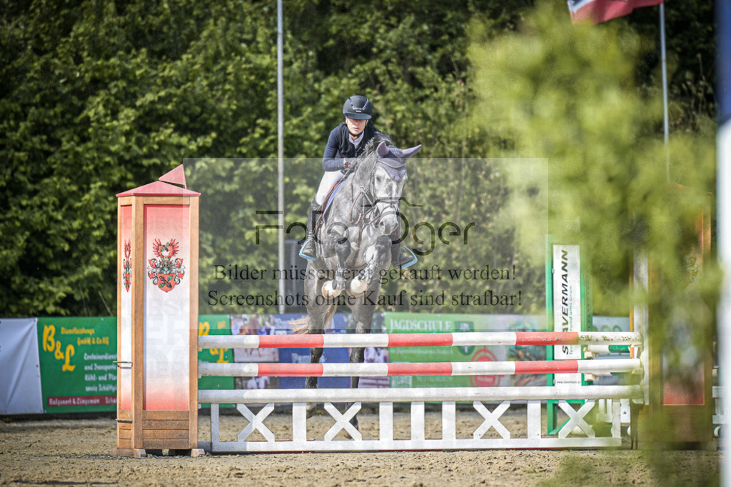 DOS_8044 | Entdecke hochwertige Reitturnierfotos von Foto Oger. Professionell, emotional und authentisch – jetzt Lieblingsmomente im Shop bestellen.Deutschlandweite Turnierfotografie. - Realisiert mit Pictrs.com