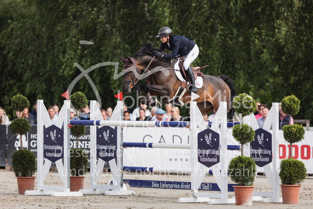 250601_MayDays_GP-563 | Deine schönsten Turniermomente als professionelle Fotos! Entdecke hochwertige Pferdesport-Fotografie im Online-Shop. Jetzt Fotos finden & bestellen!