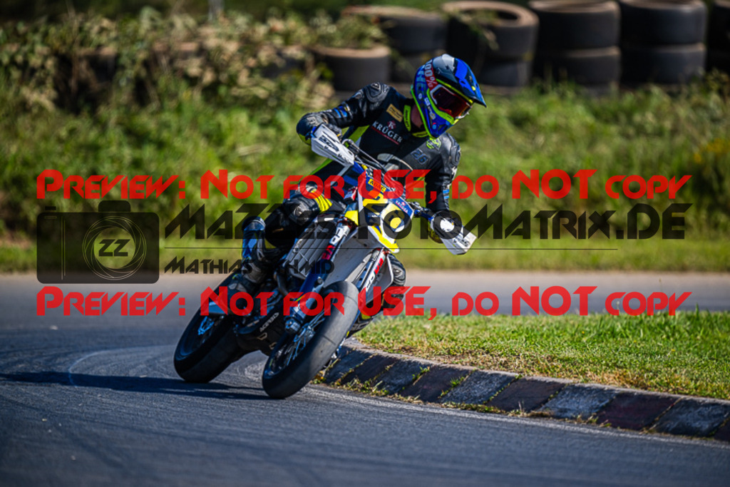 MaZZes_FotoMatrix_230916_3819 | S2