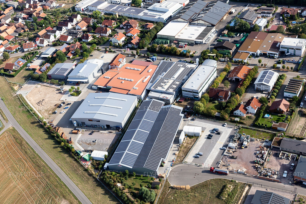 Luftbild: Gewerbergebiet Im Gereut, HGGS LaserCUT GmbH & Co. KG in Hatzenbühl im Bundesland Rheinland-Pfalz in Deutschland. Foto: IMG_117391.jpg vom 06.09.2019 durch Werner Riehm/FLY-FOTO.de