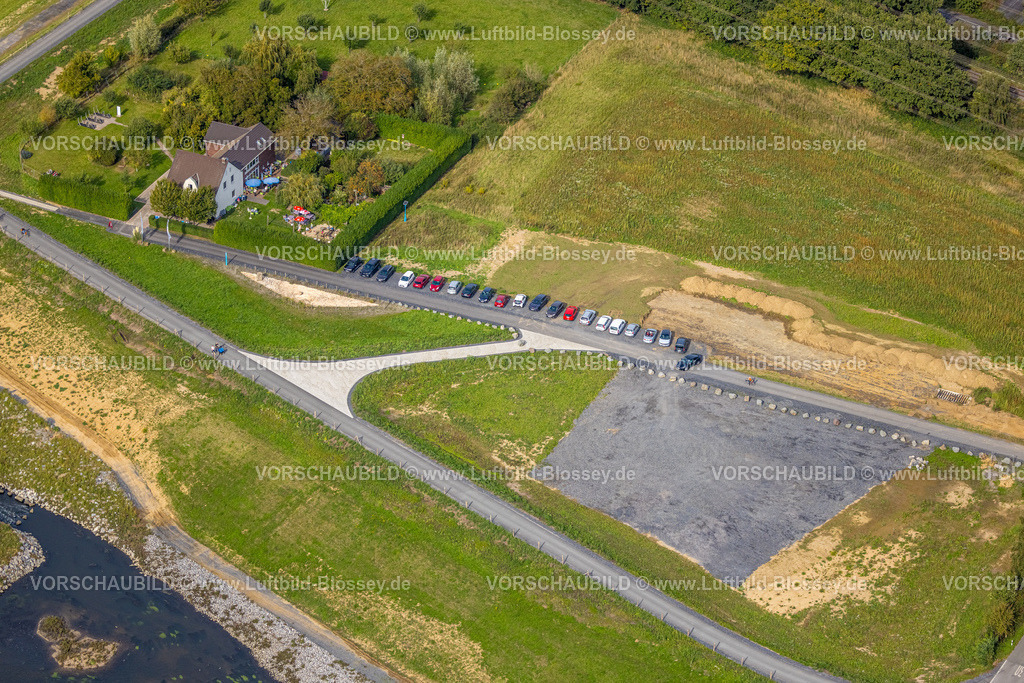 Dinslaken250904313 | Luftbild, Hof Emschermündung Cafe und Gastronomie, Parkplatz Straße Am Hagelkreuz am Fluss Emcher, Eppinghoven, Dinslaken, Ruhrgebiet, Nordrhein-Westfalen, Deutschland