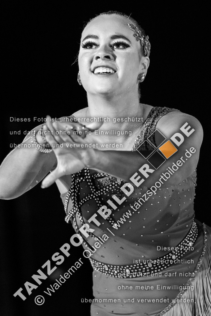 20250504-01155 | Hier finden Sie Tanz Bilder vom Latein und Standard Formationen tanzen. Sportbilder vom Tanzsport. Schöne Fotos und von Weltmeisterschaft, Europameisterschaft, Bundesliga, Regionalliga, Oberliga und Landesliga sowie von GOC Stuttgart, DanceComp, WM Bremen