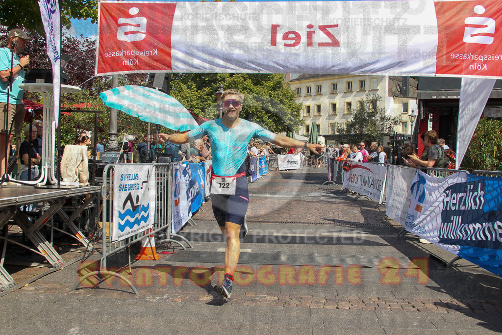 250824_1434_EV4_1942 | Sportfotografie im Rhein-Sieg Kreis, Köln, Bonn, NRW, Rheinland Pfalz, Hessen, etc. Unser Tätigkeitsfeld umfasst den Laufsport vom Volkslauf über den Marathon, Duathlon, Triathon bis zum Ultralauf wie Kölnpfad Ultra oder Schindertrail.
