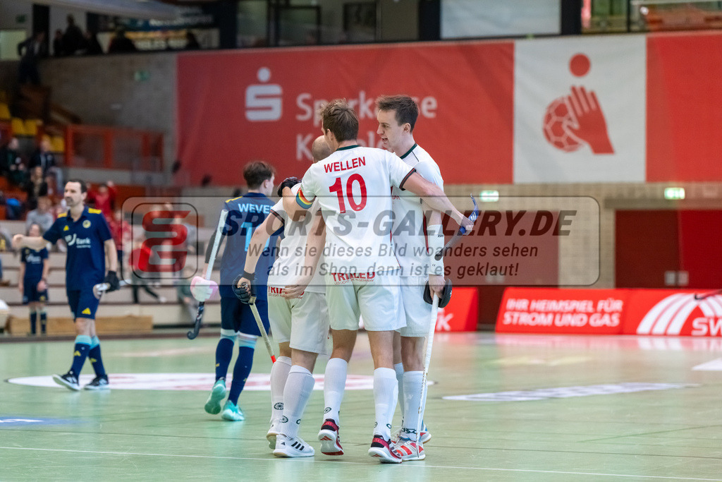 HK_20250118_101822 | 1/4 Finale 1. Bundesliga Halle Herren Crefelder HTC - Zehlendorfer Wespen am 18.1.2025 Halle Glockenspitz, Krefeld , Jonathan Ehling ( Crefelder HTC #1 ) , Niklas Wellen ( Crefelder HTC 10 ) , Breucker Julius ( Crefelder HTC #2 )