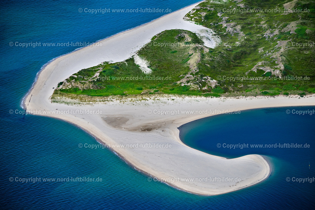 Sylt_Hörnum_Hörnumer_Odde_Strand_ELS_8943210625 | HöRNUM (SYLT) 21.06.2025 Küstenbereich der " Hörnumer Odde " in Hörnum auf der Nordseeinsel Sylt im Bundesland Schleswig-Holstein. Weiterführende Informationen bei: Sylt Marketing GmbH. // Coastal area of the " Hoernumer Odde " in Hoernum on the North Sea island of Sylt in the federal state of Schleswig-Holstein. Further information at: Sylt Marketing GmbH. Foto: Martin Elsen