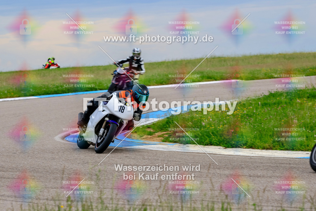 MotoTeam-1634 | Hier findet Ihr Bilder von Touristenfahrten auf der Nürburgring Nordschleife oder von anderen Veranstaltungen die ich besucht habe. Viel Spass beim Durch Schauen 