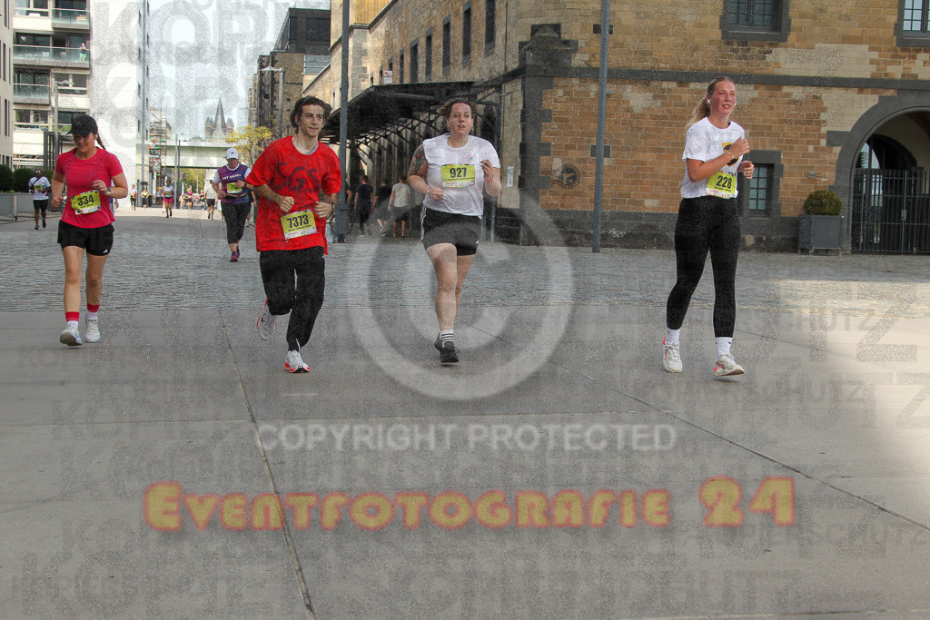 250920_1337_EV4_6305 | Sportfotografie im Rhein-Sieg Kreis, Köln, Bonn, NRW, Rheinland Pfalz, Hessen, etc. Unser Tätigkeitsfeld umfasst den Laufsport vom Volkslauf über den Marathon, Duathlon, Triathon bis zum Ultralauf wie Kölnpfad Ultra oder Schindertrail.