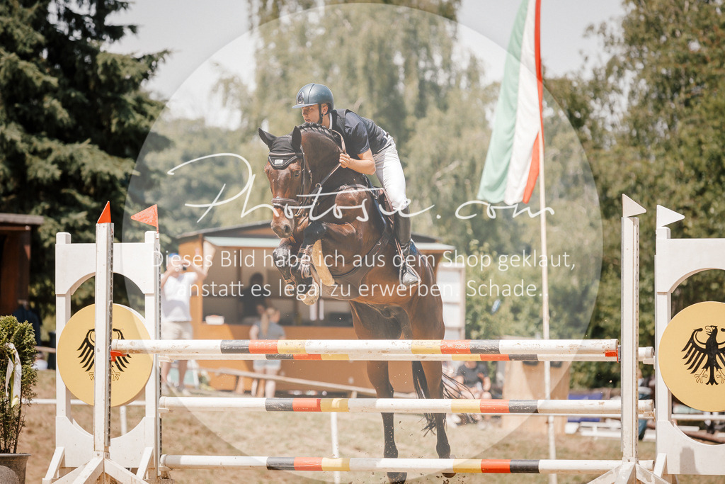 3I6A8107 | Stimmungsvolle Portraits und Reitsportfotografie im Ruhrgebiet und im Münsterland.

Pferdefotografie, Hundefotografie, Tierfotografie, Reportagen, Portraits von Tier und Mensch, Turnierfotografie in Bochum, Recklinghausen, Marl, Haltern am See, Dülmen.. - Realisiert mit Pictrs.com