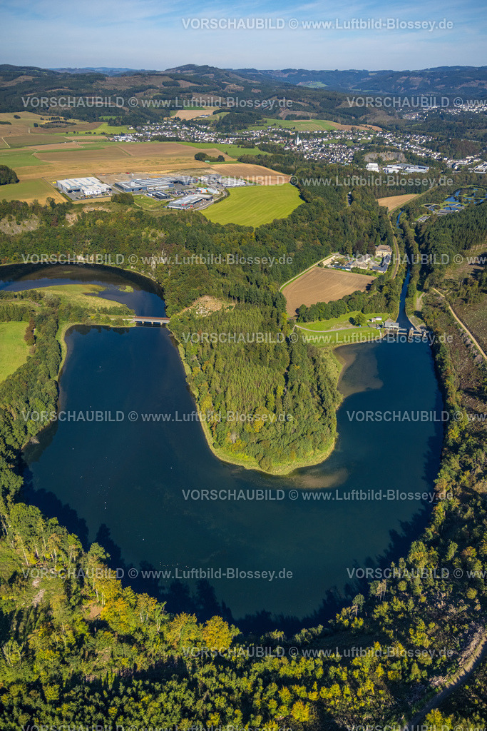 Finnentrop230908746 | Luftbild, Bigge Ahauser Stausee, Ahauser Klippen, Speicherkraftwerk Ahausen, Schloss Ahausen, Gewerbegebiet Eibachstraße, Finnentrop, Sauerland, Nordrhein-Westfalen, Deutschland