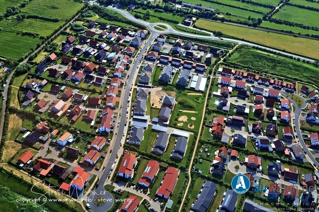Luftbild Husum Nordsee, Lund, Husumer Str. , Margarete Boehme, Carlotte v. Krogh | Entdecken Sie atemberaubende Luftbilder und Fotografien auf airwatch.de - Tauchen Sie ein in eine Welt voller faszinierender Aufnahmen aus der Vogelperspektive.