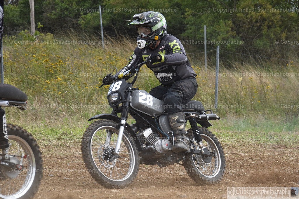 DSC_0790 (2) | Sportfotografie , Motorsport, Motoross, Reitsport, Mointainbike, Enduro,
Landschaft , Outdoor, Eventfotografie, Landschaft, Bilder online bestellen - Realisiert mit Pictrs.com