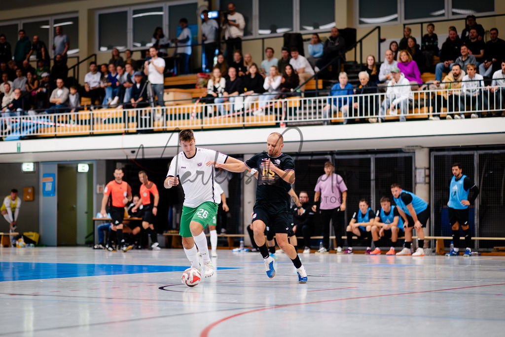 Futsal-Bundesliga, Saison 2025/2026, 9. Spieltag: SC Preußen Münster - YB Balkan Pfarrkirchen | Futsal-Bundesliga, Saison 2025/2026, 9. Spieltag, SC Preußen Münster empfängt YB Balkan Pfarrkirchen in der Universitäts-Sporthalle in Münster. Foto: sportfotografie.ms | Markus Paletta - Realisiert mit Pictrs.com