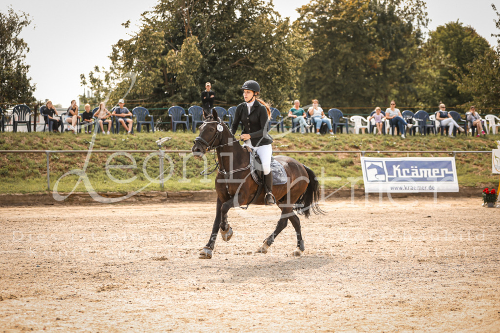 24.FrSpA00034 | Leoni Ertmer Photography - Realisiert mit Pictrs.com