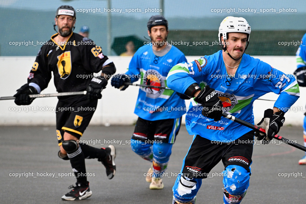 VAS Villach vs. ASKÖ Hockey Villach | #27 DOUJAK Matthias ASKÖ Villach Hockey, #69 Ettimayr Timo VAS Villach, VAS Villach vs. ASKÖ Hockey Villach, VAS Villach vs. ASKÖ Hockey Villach am 03.07.2025 in Villach (Alpen Arena ), Austria, (Photo by Bernd Stefan)