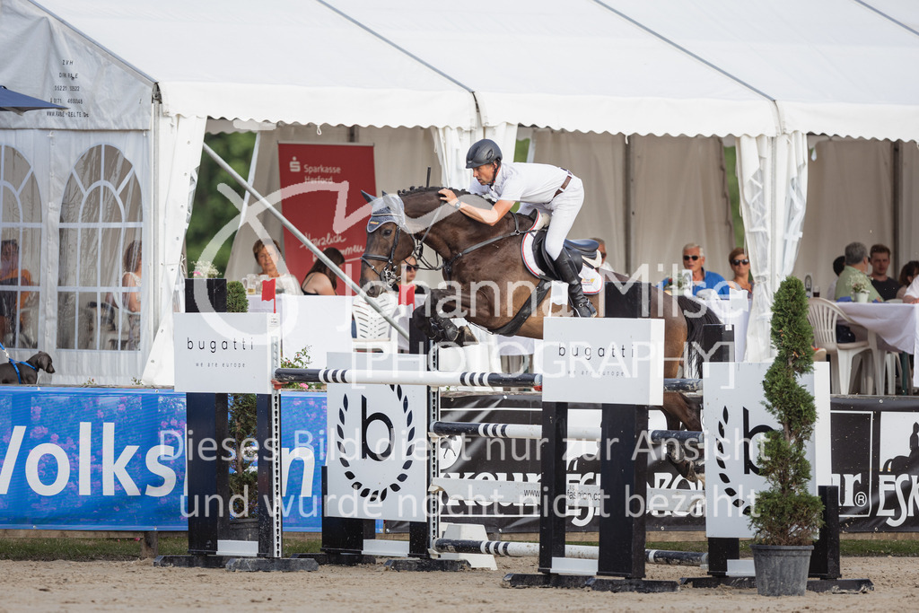 230624_PfSpTa_GroßerPreis-236 | Deine schönsten Turniermomente als professionelle Fotos! Entdecke hochwertige Pferdesport-Fotografie im Online-Shop. Jetzt Fotos finden & bestellen!