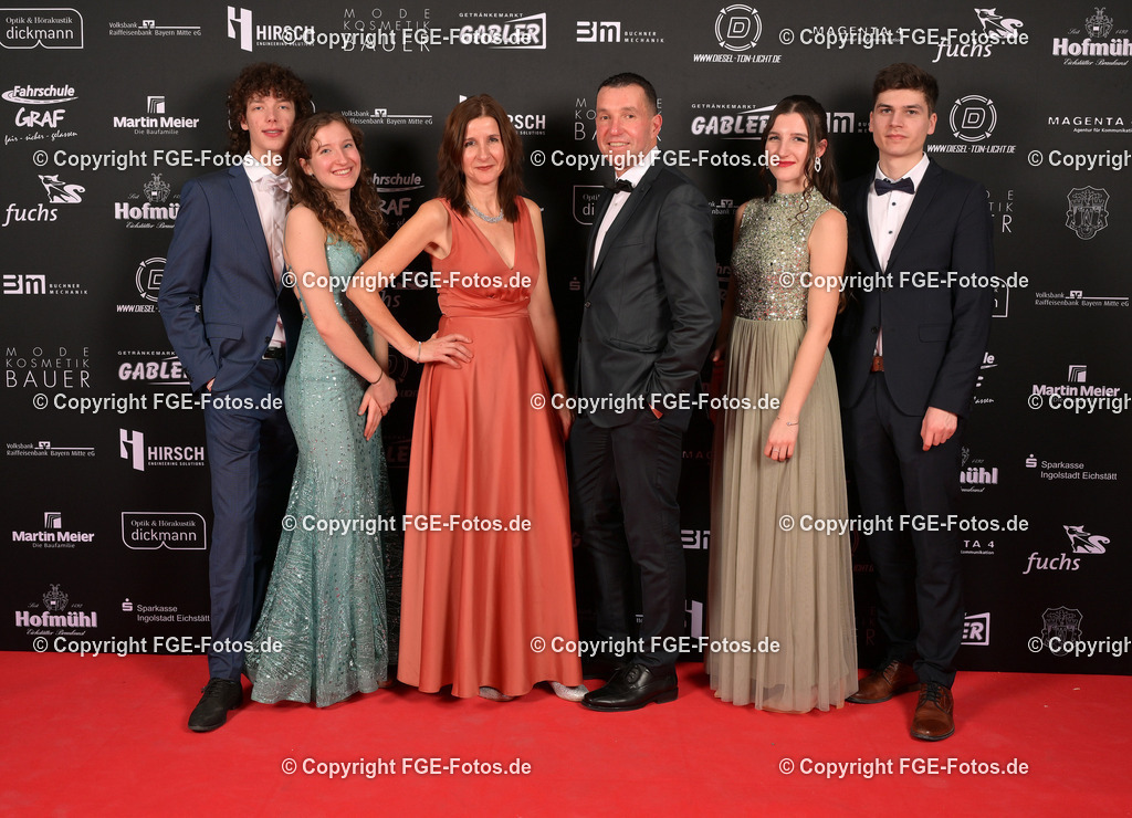 20240113-fge-fotos-0126 | Eröffnungsball der FGE am 13.01.2024 im Alten Stadttheater in Eichstätt. - Realisiert mit Pictrs.com