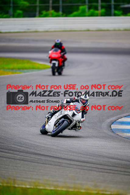 MaZZes_FotoMatrix_240614_6007705_2013 | ROT