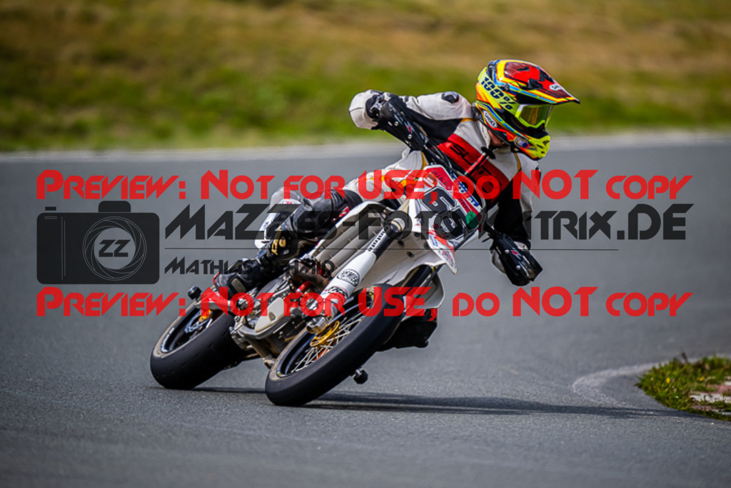 MaZZes_FotoMatrix_220904_9869 | UE40