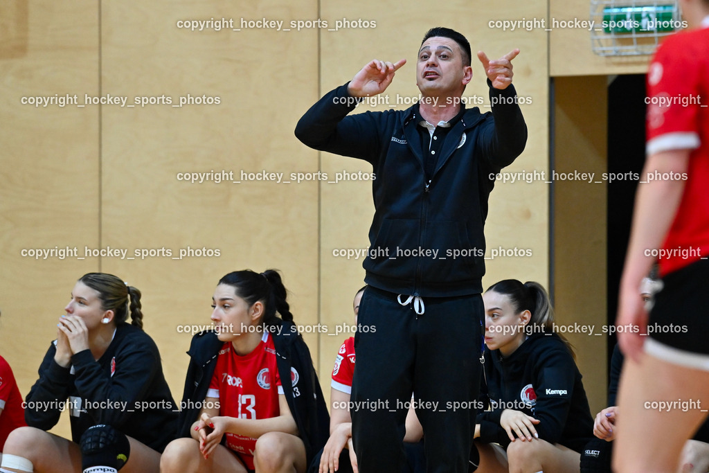 SC Ferlach Damen vs. WAT Atzgersdorf 18.5.2023 | Headcoach WAT Atzgersdorf MILORADOVIC Daniel, Spielerbank WAT Atzgersdorf