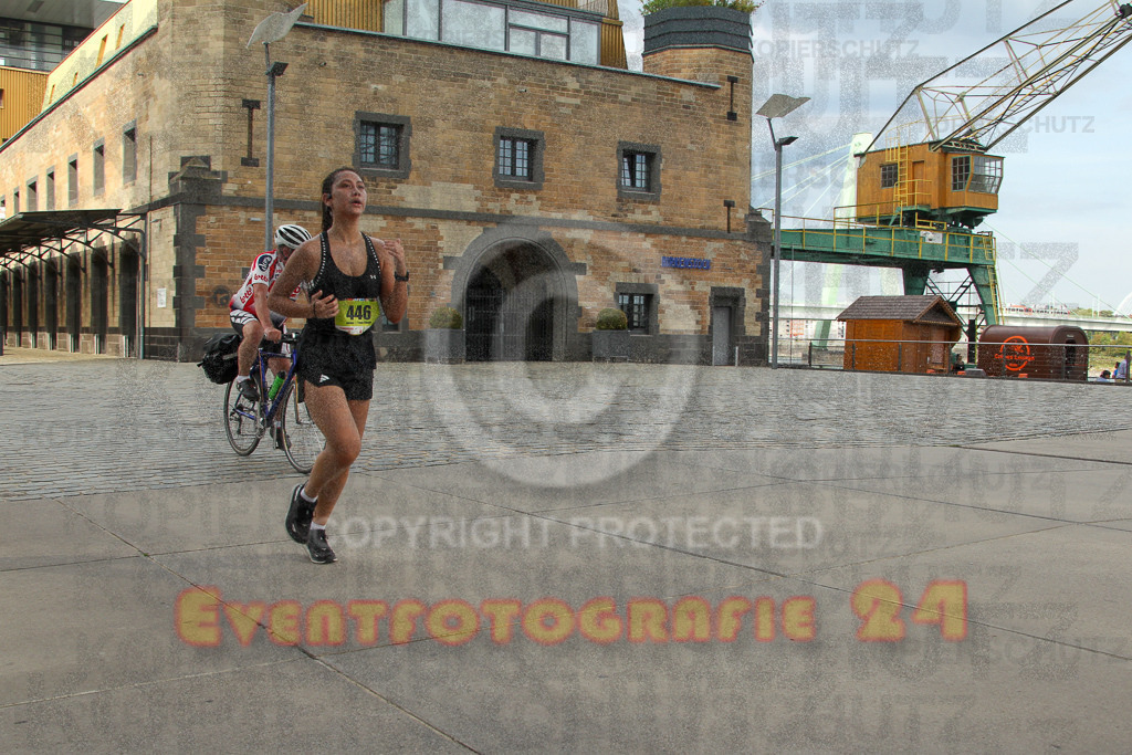 250920_1523_EV4_8673 | Sportfotografie im Rhein-Sieg Kreis, Köln, Bonn, NRW, Rheinland Pfalz, Hessen, etc. Unser Tätigkeitsfeld umfasst den Laufsport vom Volkslauf über den Marathon, Duathlon, Triathon bis zum Ultralauf wie Kölnpfad Ultra oder Schindertrail.
