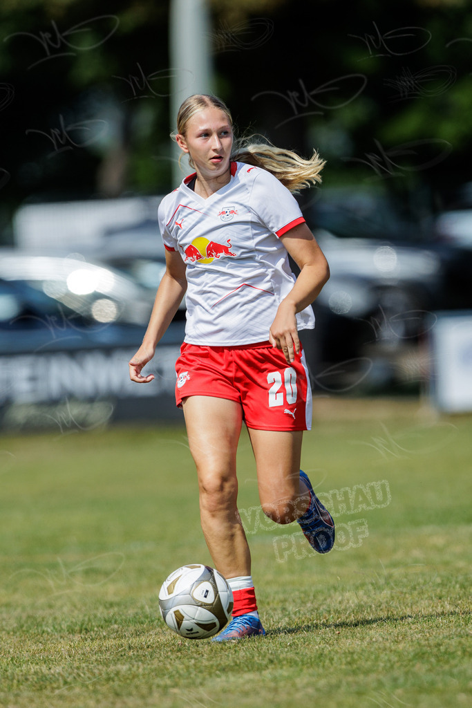 1. FC Rodewisch vs. RasenBallsport Leipzig II | Sachsenlotto Landespokal Frauen Ausscheidungsrunde 2026/27: 1. FC Rodewisch vs. RasenBallsport Leipzig II - Realisiert mit Pictrs.com