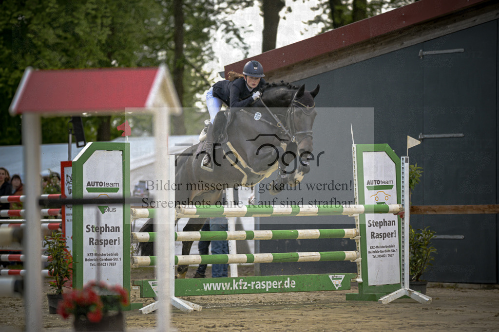 20240505-DOS_7975 | Entdecke hochwertige Reitturnierfotos von Foto Oger. Professionell, emotional und authentisch – jetzt Lieblingsmomente im Shop bestellen.Deutschlandweite Turnierfotografie. - Realisiert mit Pictrs.com
