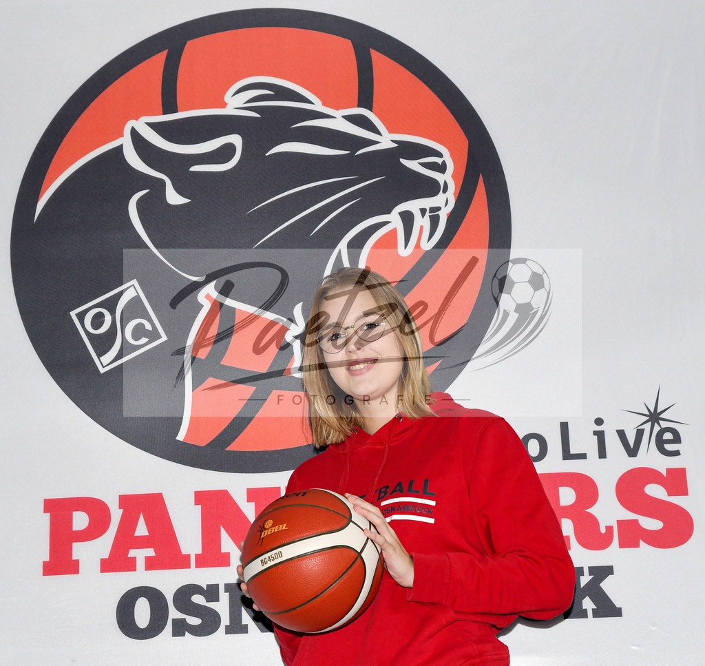 TEAOSC20201002_0044 | Basketball, Juniorinnen:   bei der Team Presentation der OSC Junior Panthers am 02.10.2020 in Osnabrueck, Deutschland. - Realisiert mit Pictrs.com
