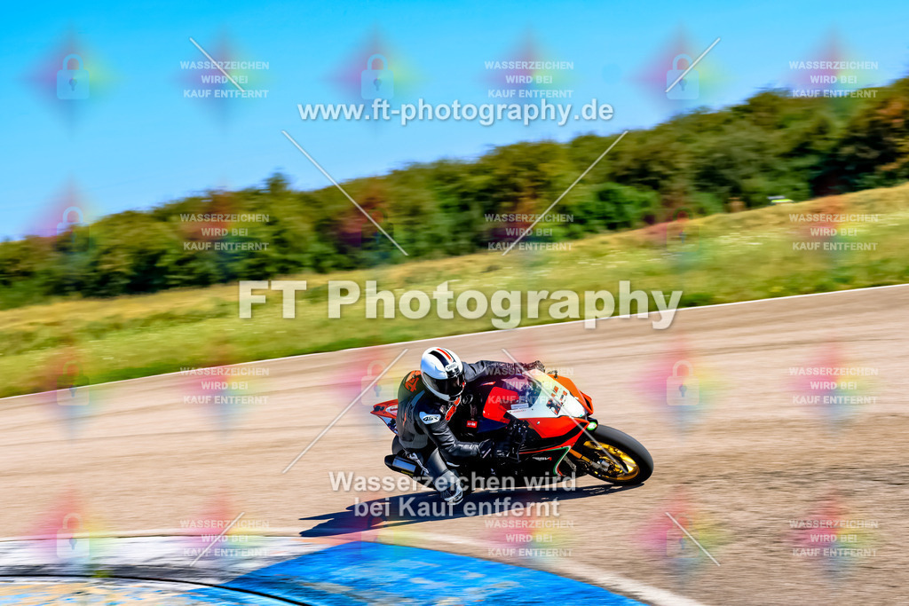 014-2772 | Hier findet Ihr Bilder von Touristenfahrten auf der Nürburgring Nordschleife oder von anderen Veranstaltungen die ich besucht habe. Viel Spass beim Durch Schauen 