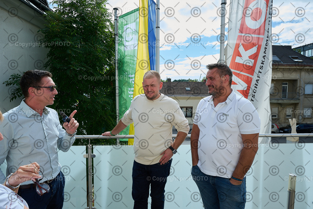 096_202509_EmployerBranding_NZ9_1694 | proPHOTO - Realisiert mit Pictrs.com