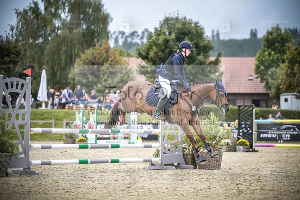 DOS_1318 | Entdecke hochwertige Reitturnierfotos von Foto Oger. Professionell, emotional und authentisch – jetzt Lieblingsmomente im Shop bestellen. - Realisiert mit Pictrs.com